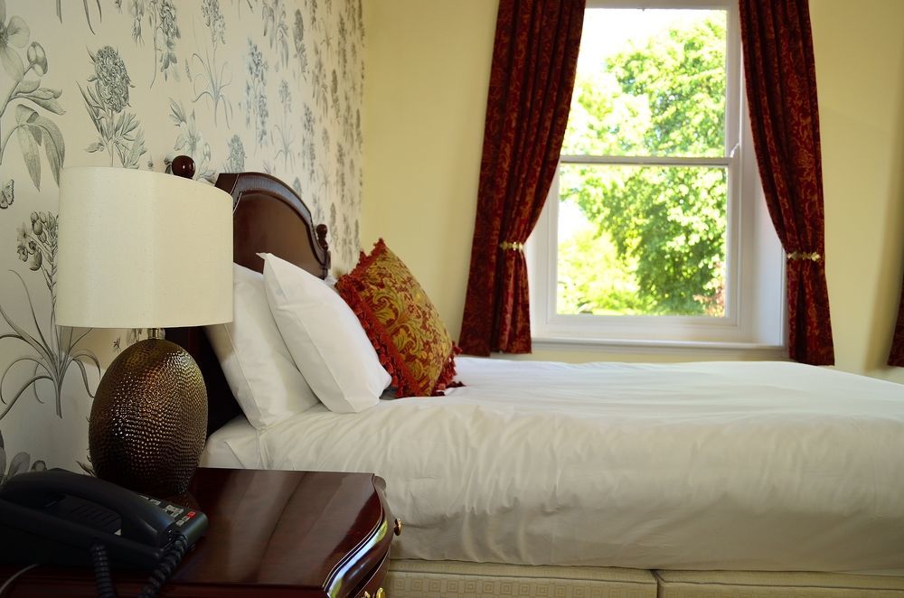 The Thomas Paine Hotel Thetford Εξωτερικό φωτογραφία